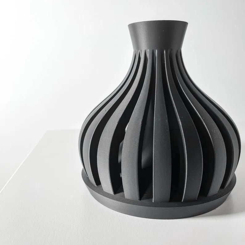 Vulkan Vase Messerena