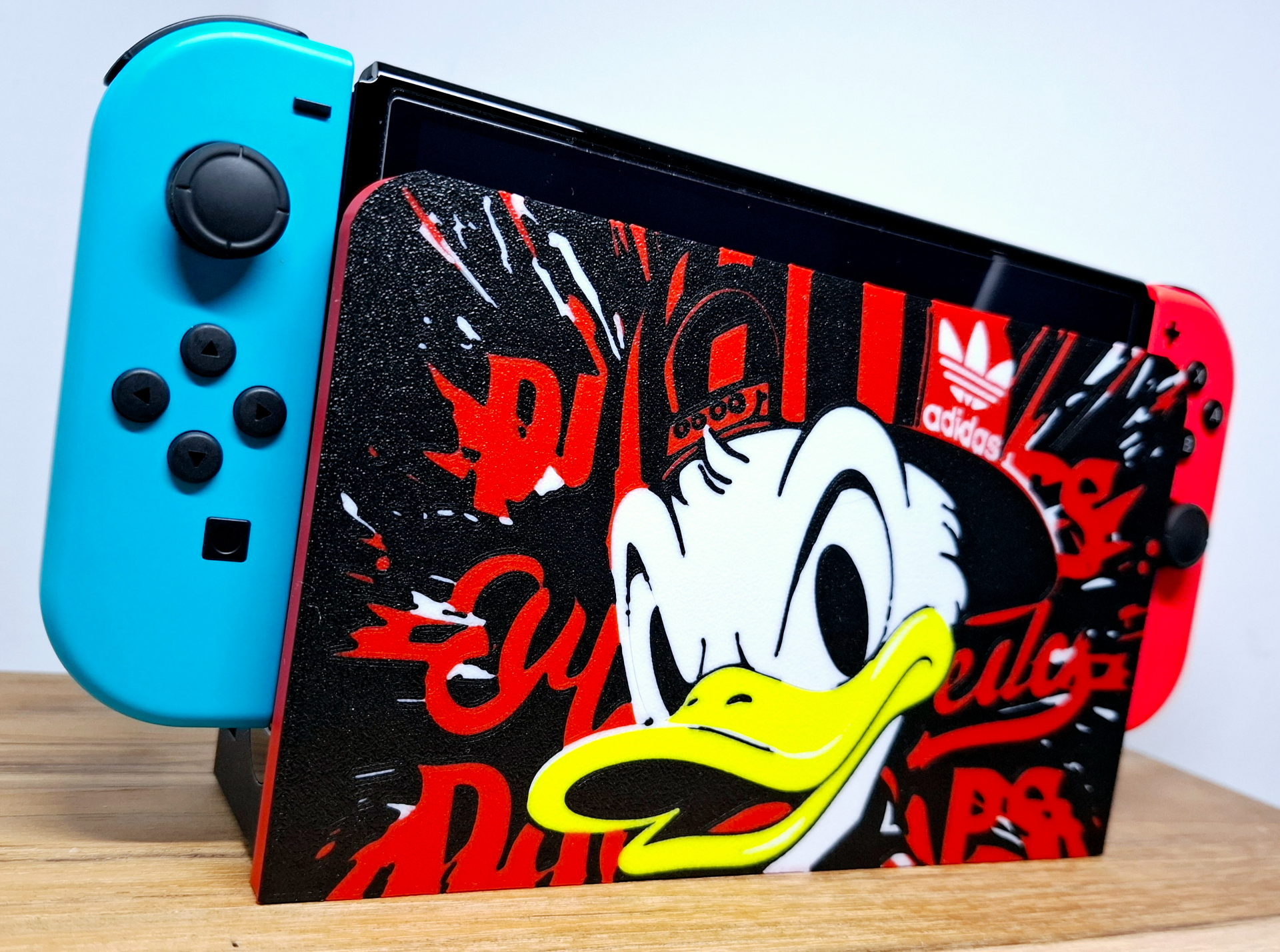 Donald Duck Dock Hülle für Nintendo Switch & OLED